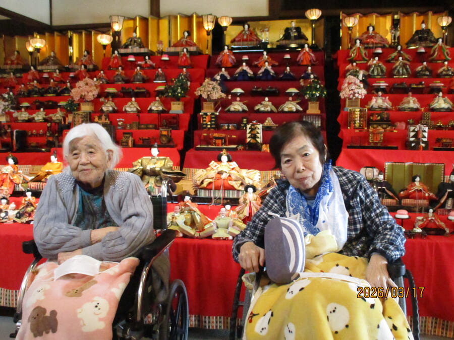 介護老人福祉施設 サンライズ北九州｜2026.03.30 お雛様🎎見学🚙